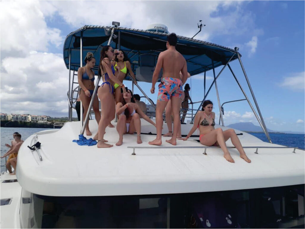 Puerto Plata Party Boat Catamaran & Snorkeling 5